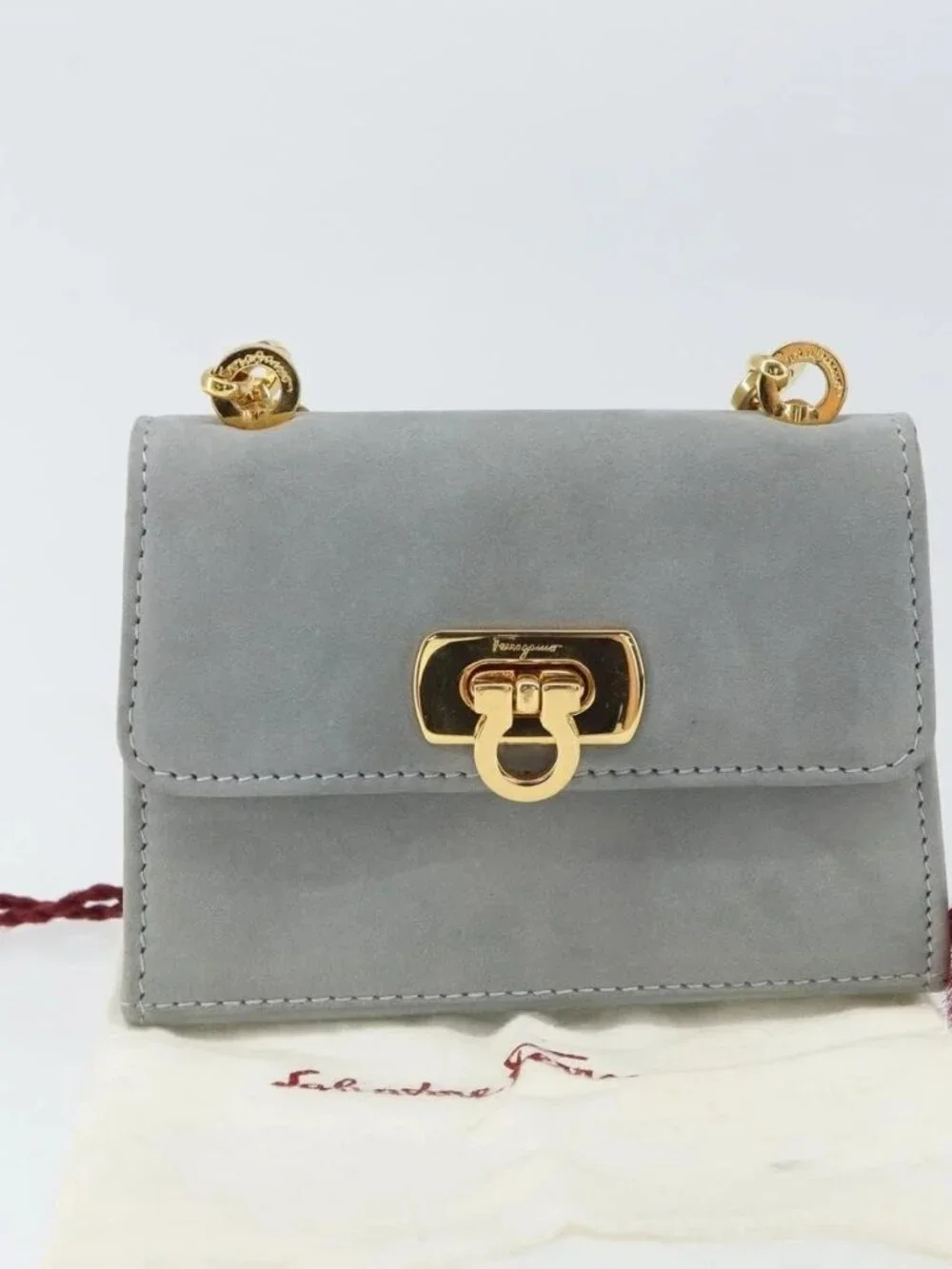 Salvatore Ferragamo Gancini Chain Shoulder Pouch Suede Gray Gold Auth 163100V